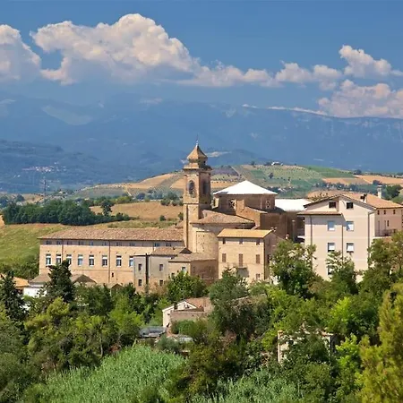 Lägenhet Tramonto - Parcheggio Gratis, Fronte Caserma E Clima